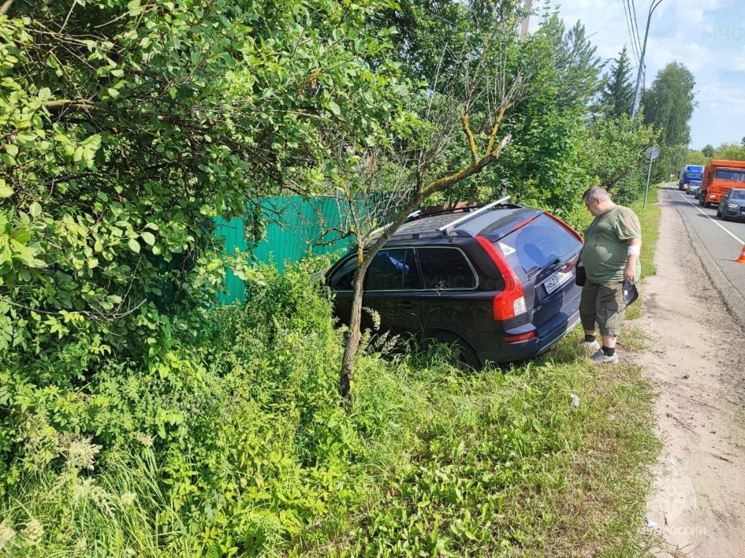 Спасатели приняли участие в ликвидации последствий ДТП в городском округе Лосино-Петровский